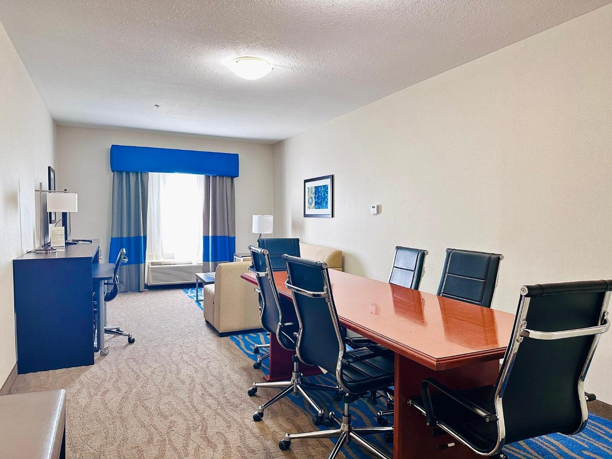 Holiday Inn Hotel & Suites Regina By Ihg Exterior foto